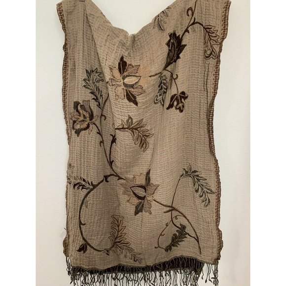 Charter Club Soft Wool Scarf Wrap 25”x 68” Brown Floral Appliqué - Picture 3 of 6